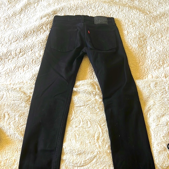 Like new! Levi’s - Picture 1 of 3